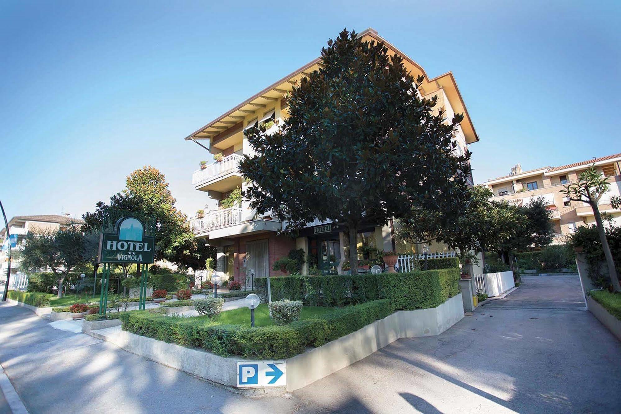 Hotel Vignola Assisi Esterno foto