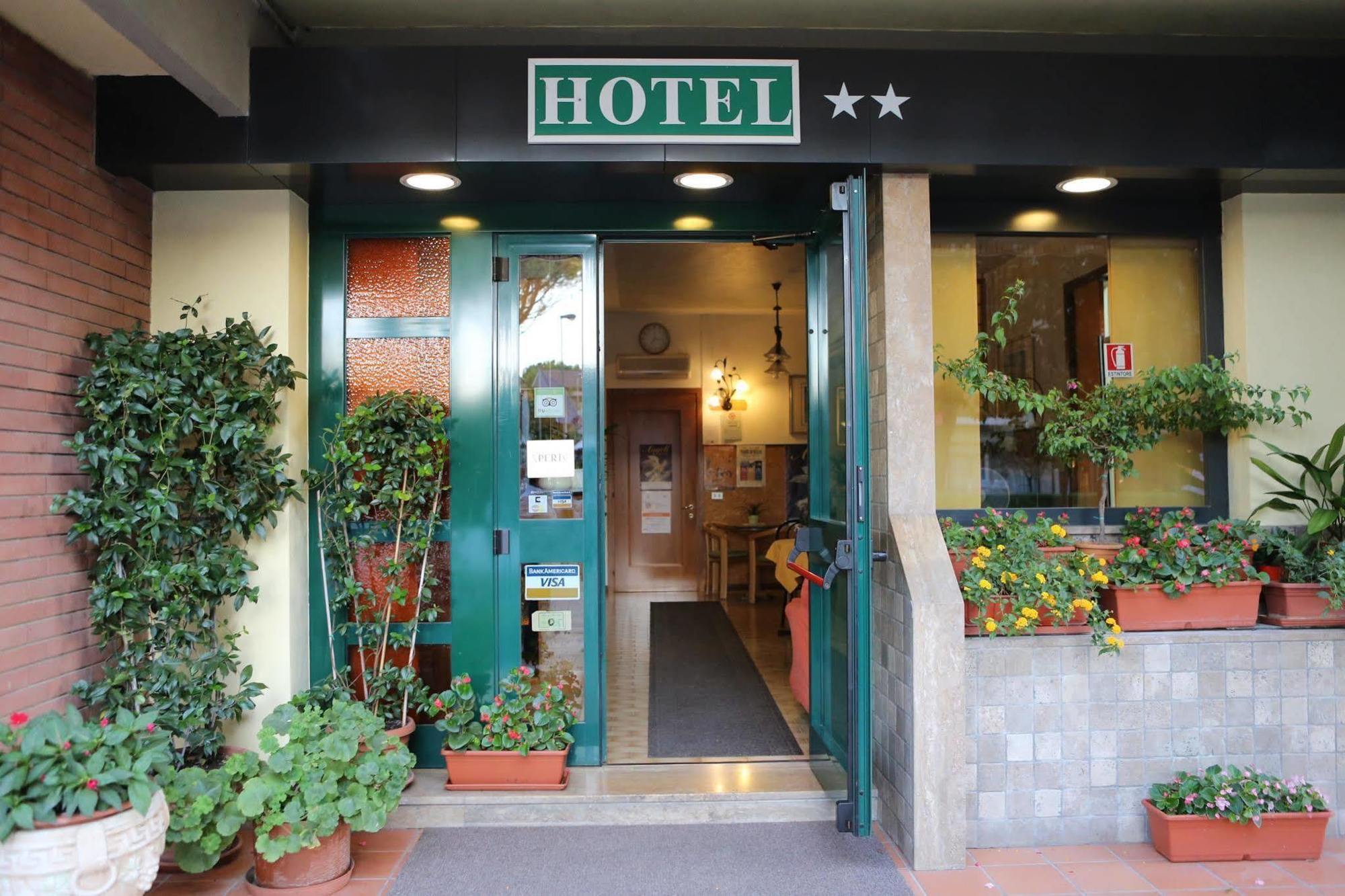 Hotel Vignola Assisi Esterno foto