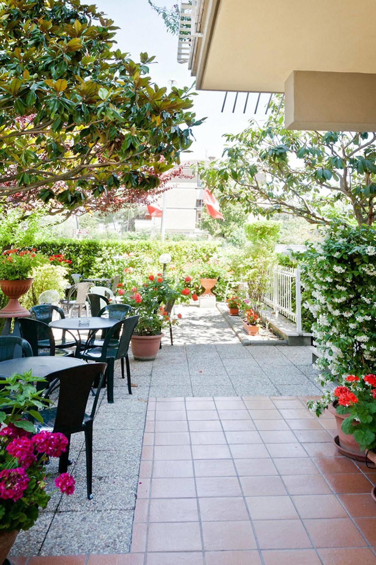 Hotel Vignola Assisi Esterno foto