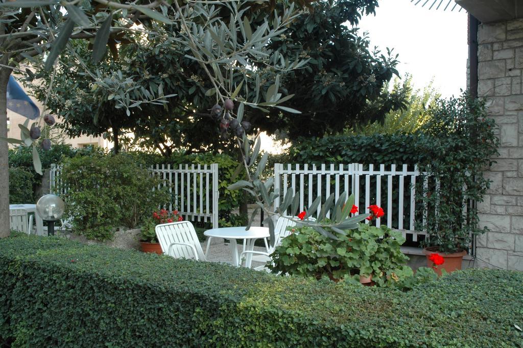 Hotel Vignola Assisi Esterno foto