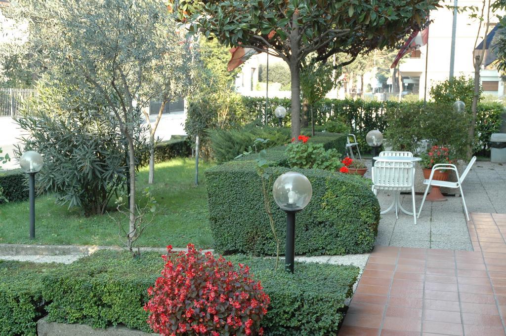 Hotel Vignola Assisi Esterno foto